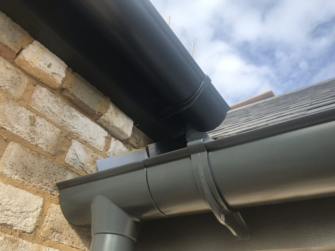 Aluminium gutter